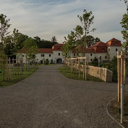 Bed & Breakfast Ugron Castle Fiatfalva *